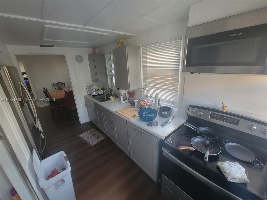 1711 Jackson St, Hollywood FL 33020 photo 2
