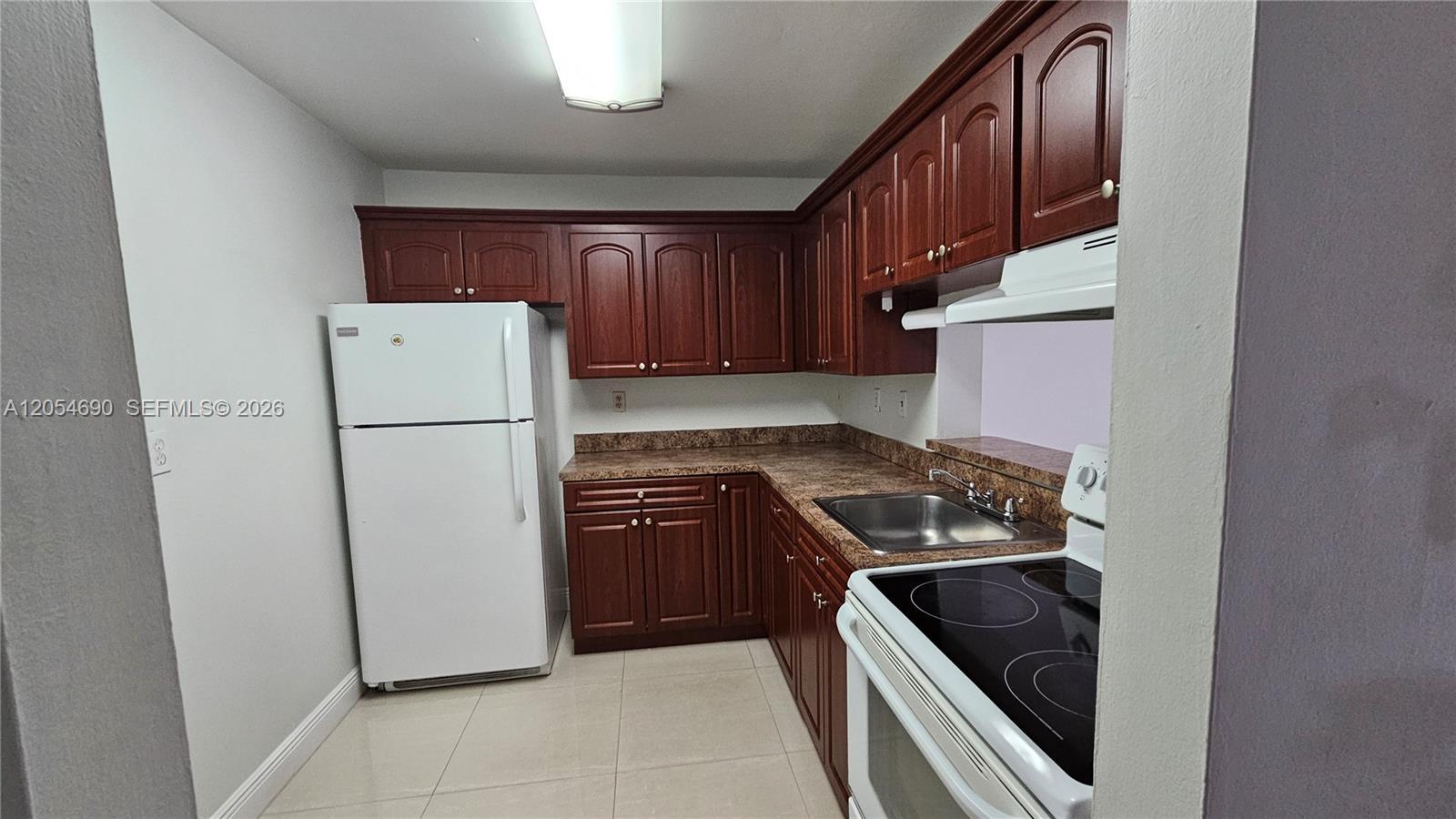 5201 NW 7th St # 207, Miami FL 33126 photo 2