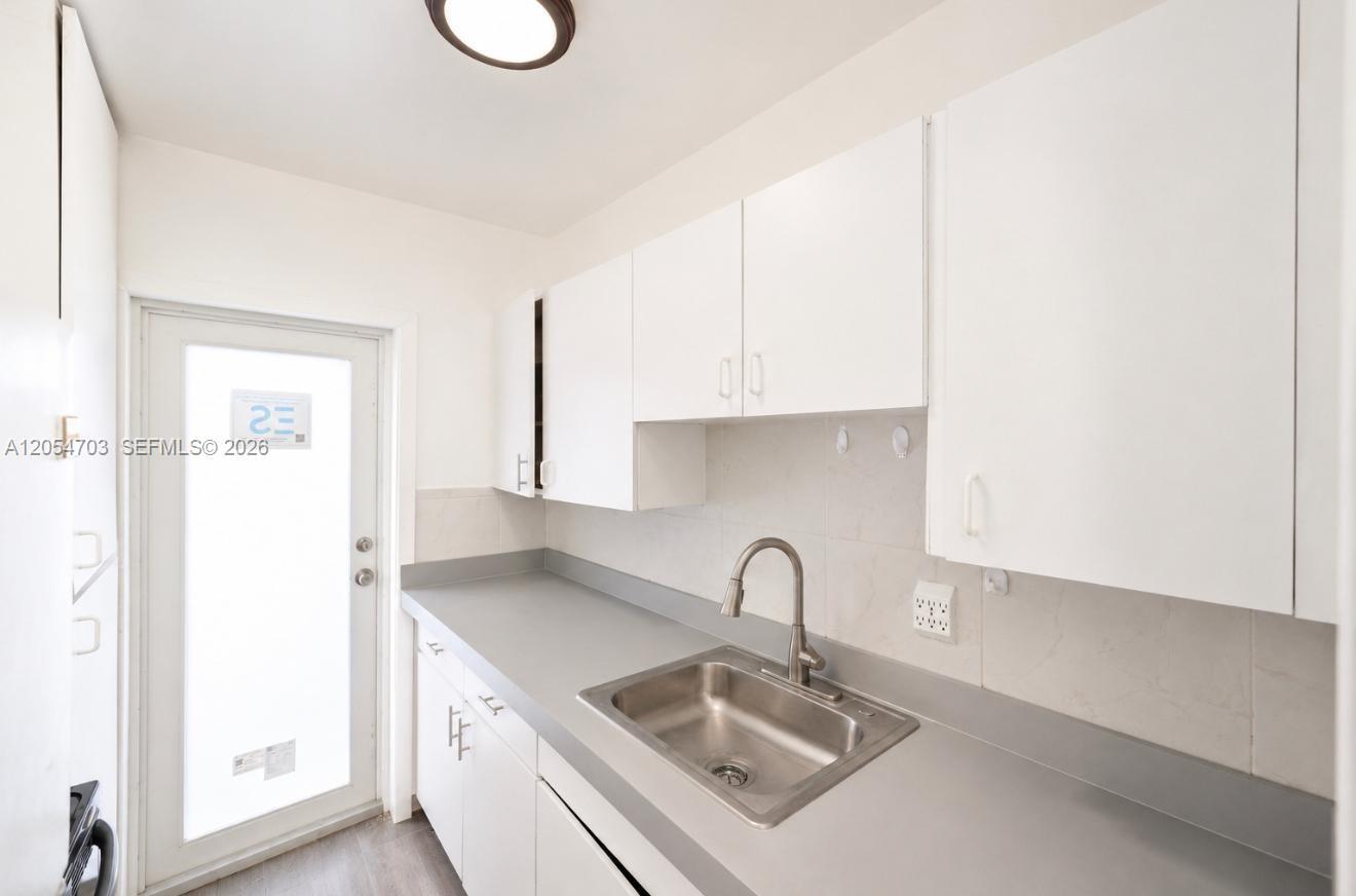 7271 Gary Ave # 25, Miami Beach FL 33141