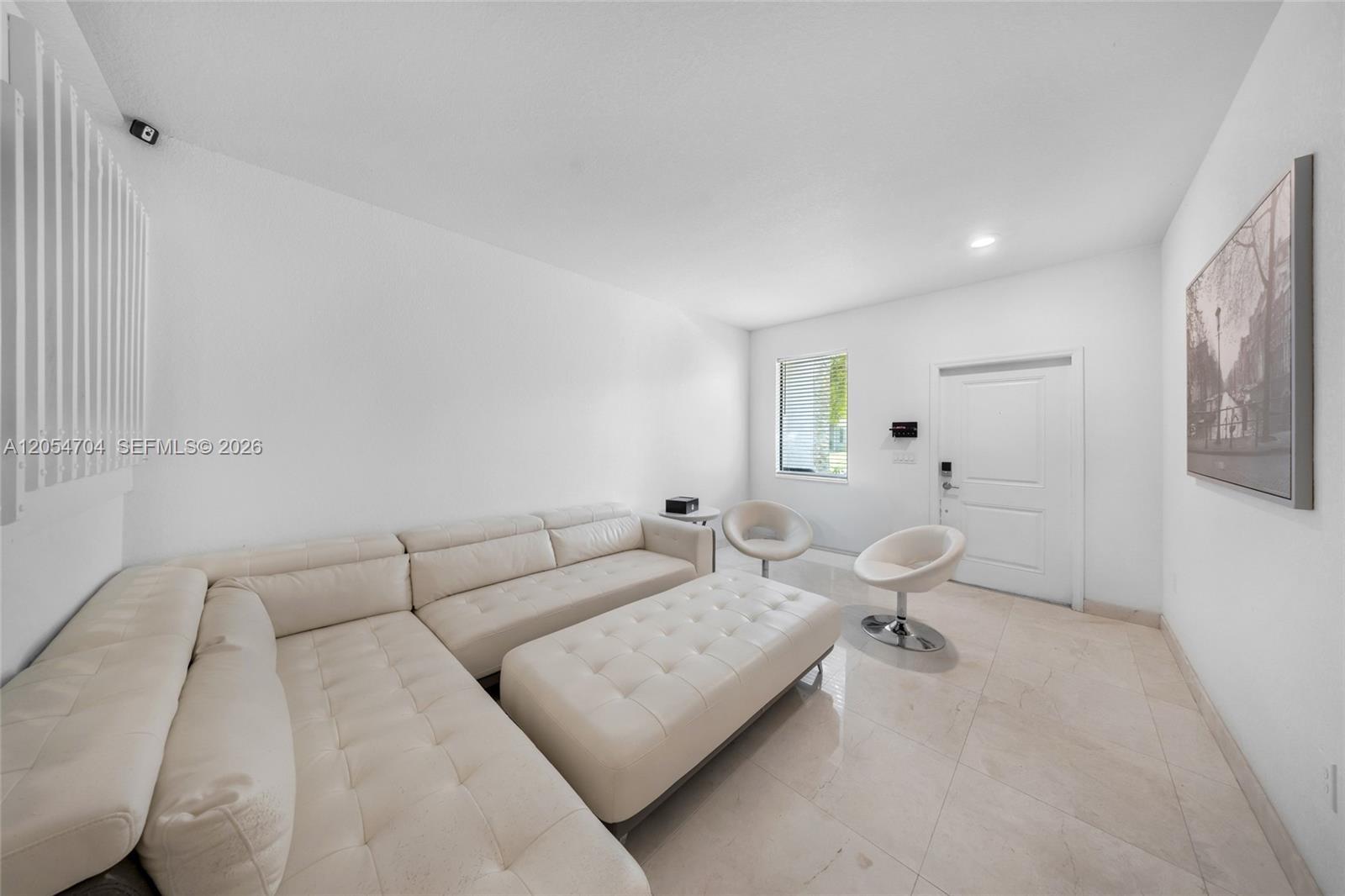 20674 NE 2nd Ct, Miami FL 33179 photo 5