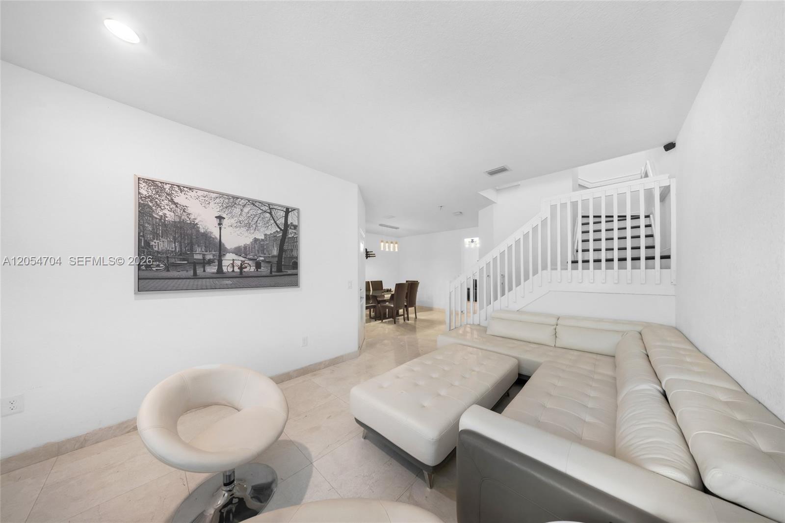 20674 NE 2nd Ct, Miami FL 33179 photo 4
