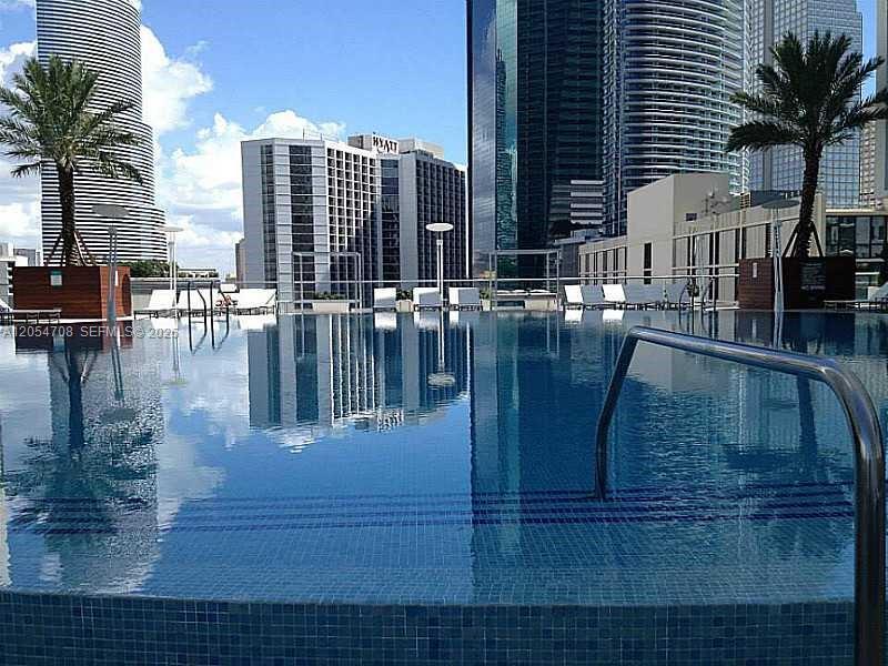 500 Brickell Ave # 2200, Miami FL 33131 photo 3