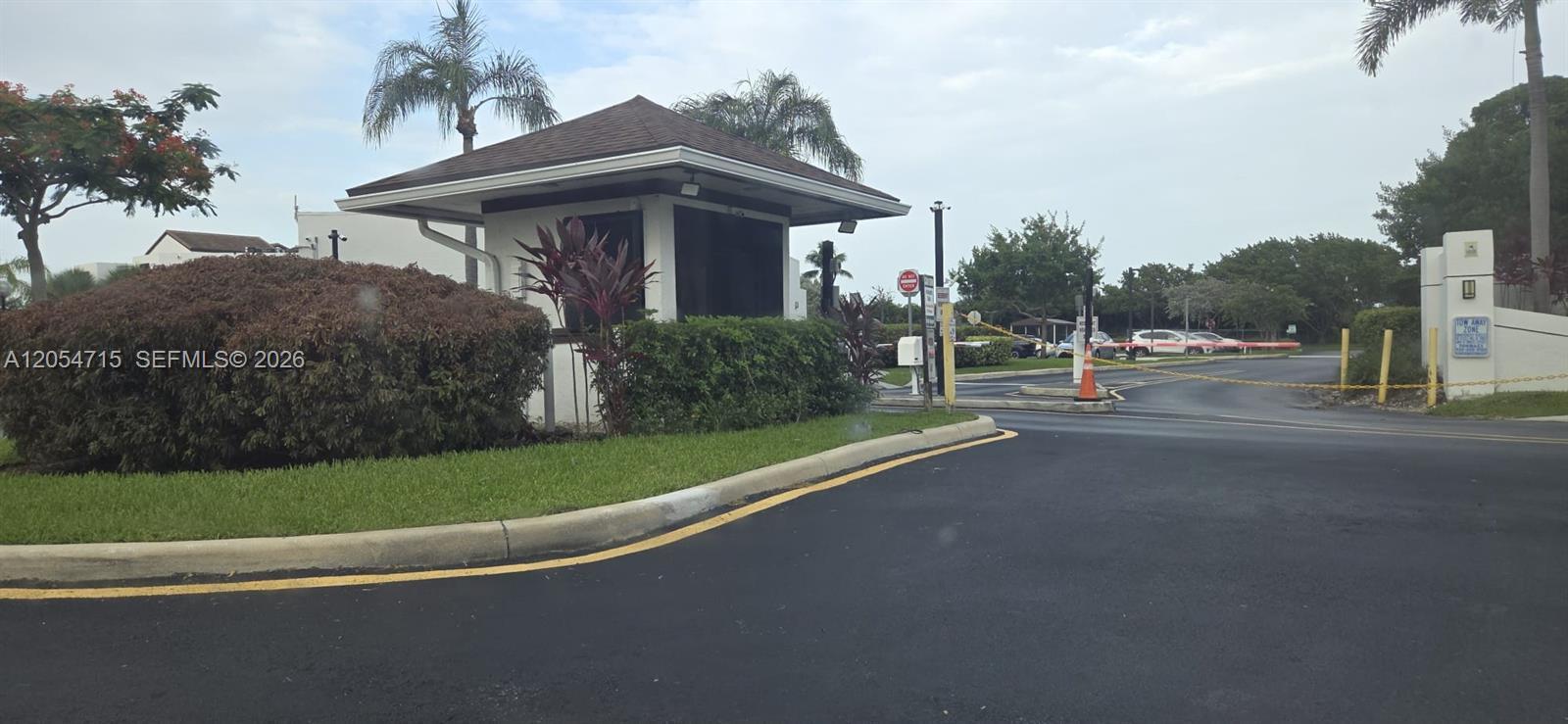 210 Lake Pointe Dr # 209, Oakland Park FL 33309