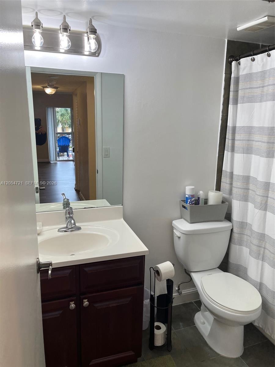 7620 Westwood Dr # 214, Tamarac FL 33321 photo 4