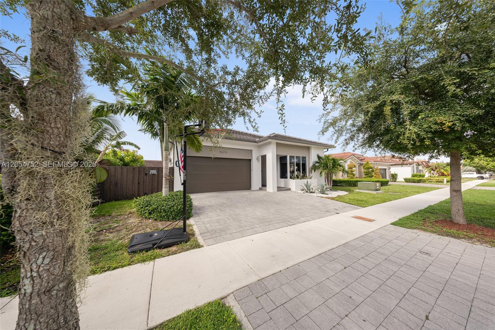 15274 SW 176th Ln, Miami FL 33187 photo 3