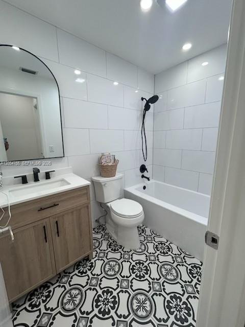 6308 NW 170th Ter, Hialeah FL 33015 photo 4
