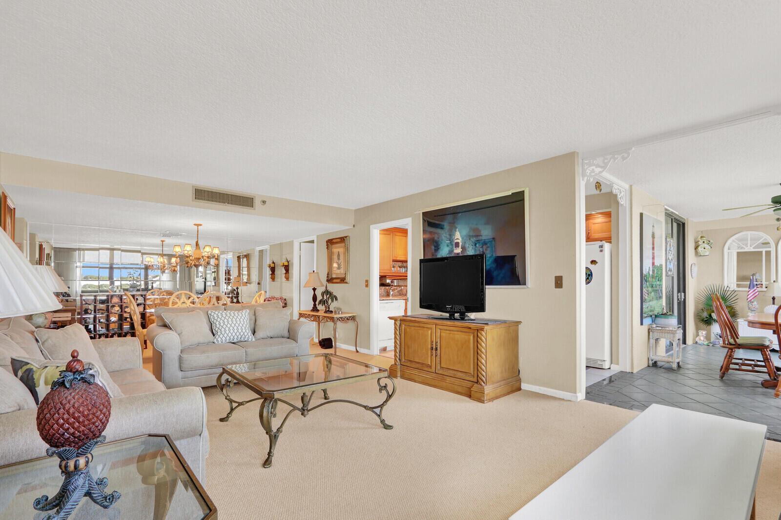 1648 Jupiter Cove Drive # 214, Jupiter FL 33469 photo 4