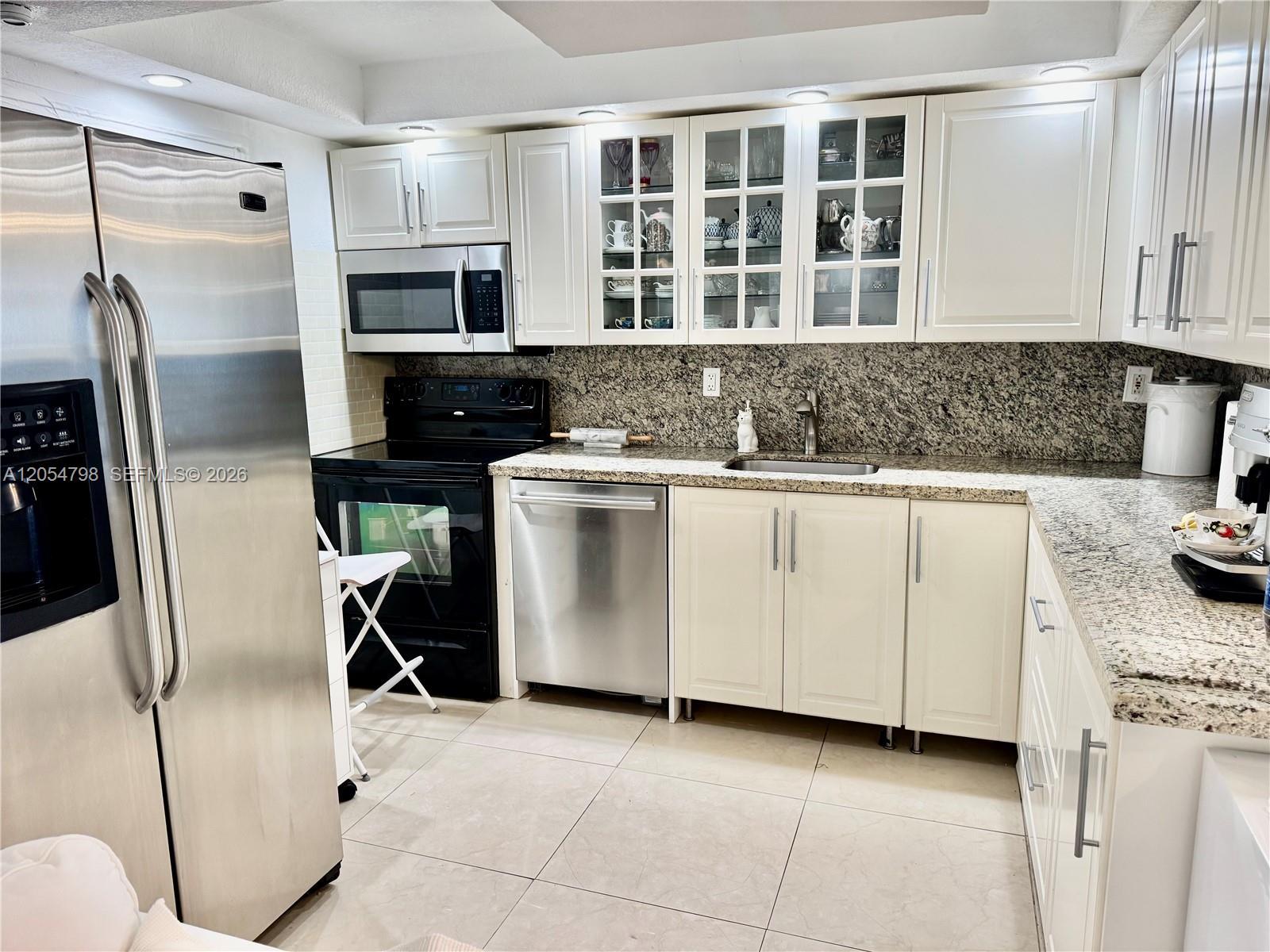 18051 Biscayne Blvd # 1002, Aventura FL 33160 photo 2