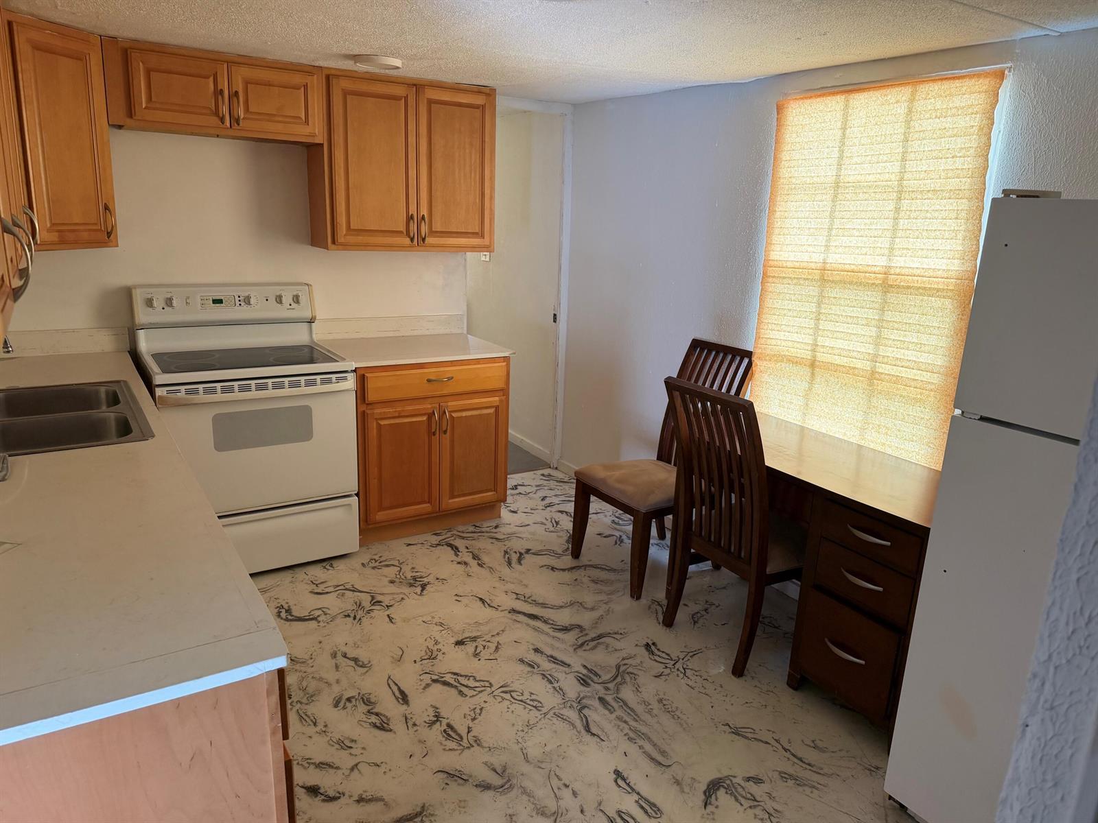 8556 BERKLEY Drive, Davie FL 33324 photo 2