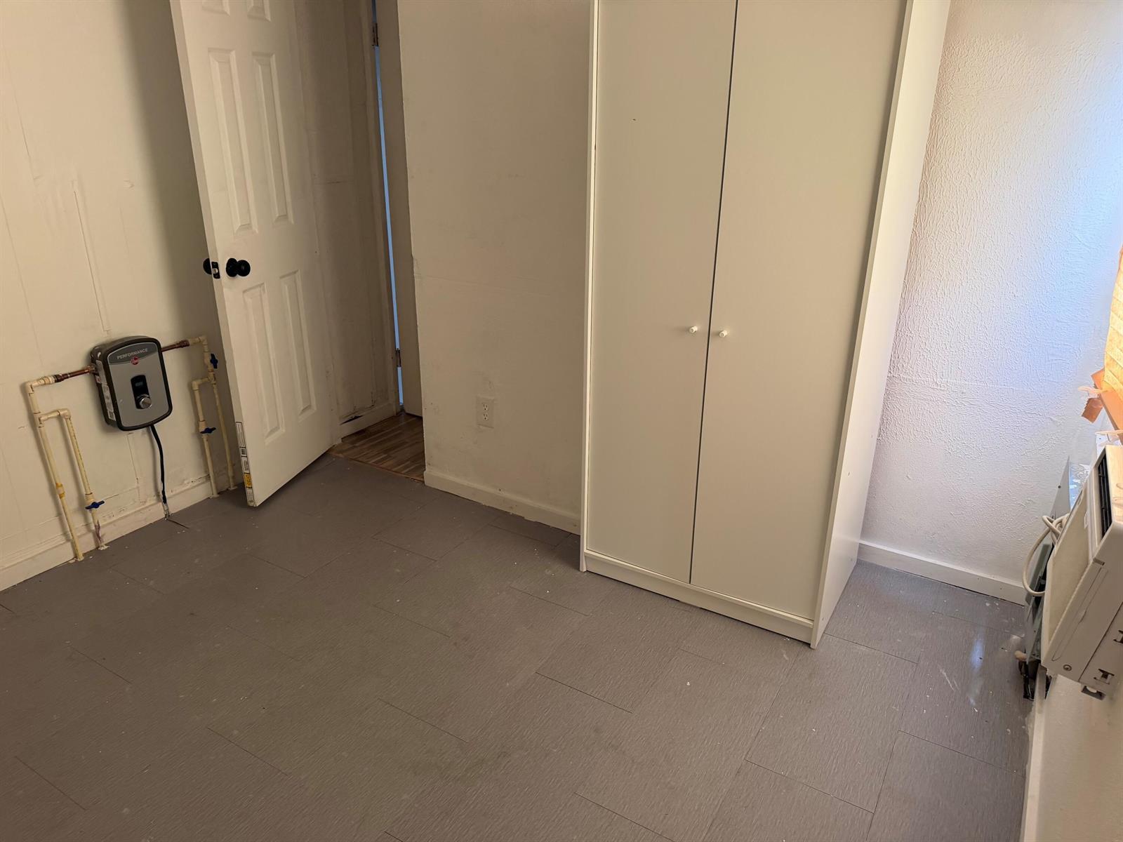 8556 BERKLEY Drive, Davie FL 33324 photo 3