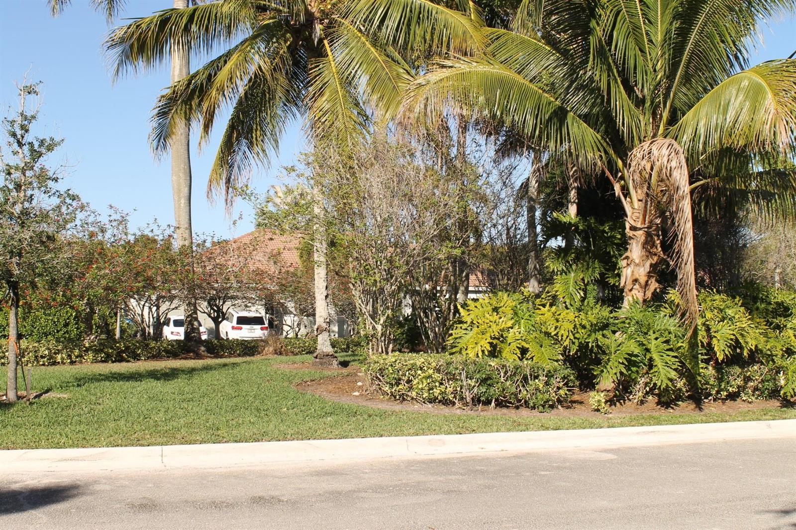 1943 Cygnus Court, Weston FL 33327 photo 2