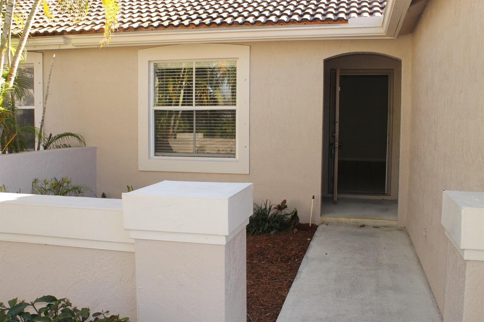 1943 Cygnus Court, Weston FL 33327 photo 3