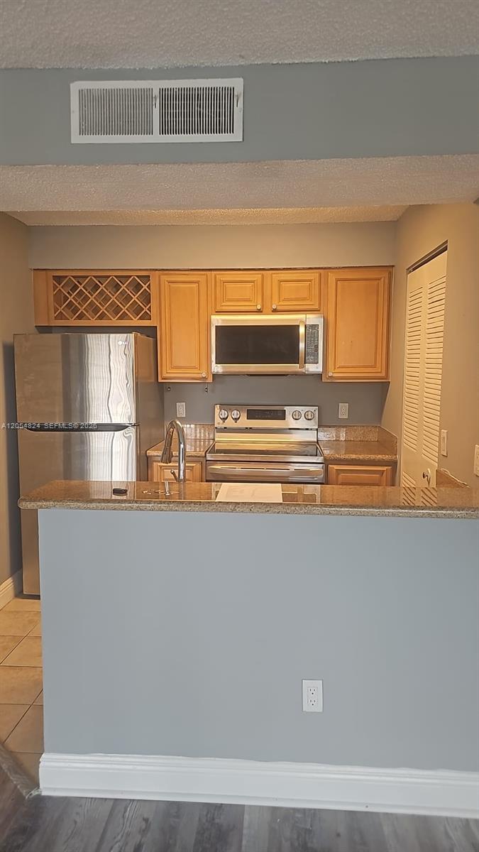Pompano Beach, FL 33069 photo 2