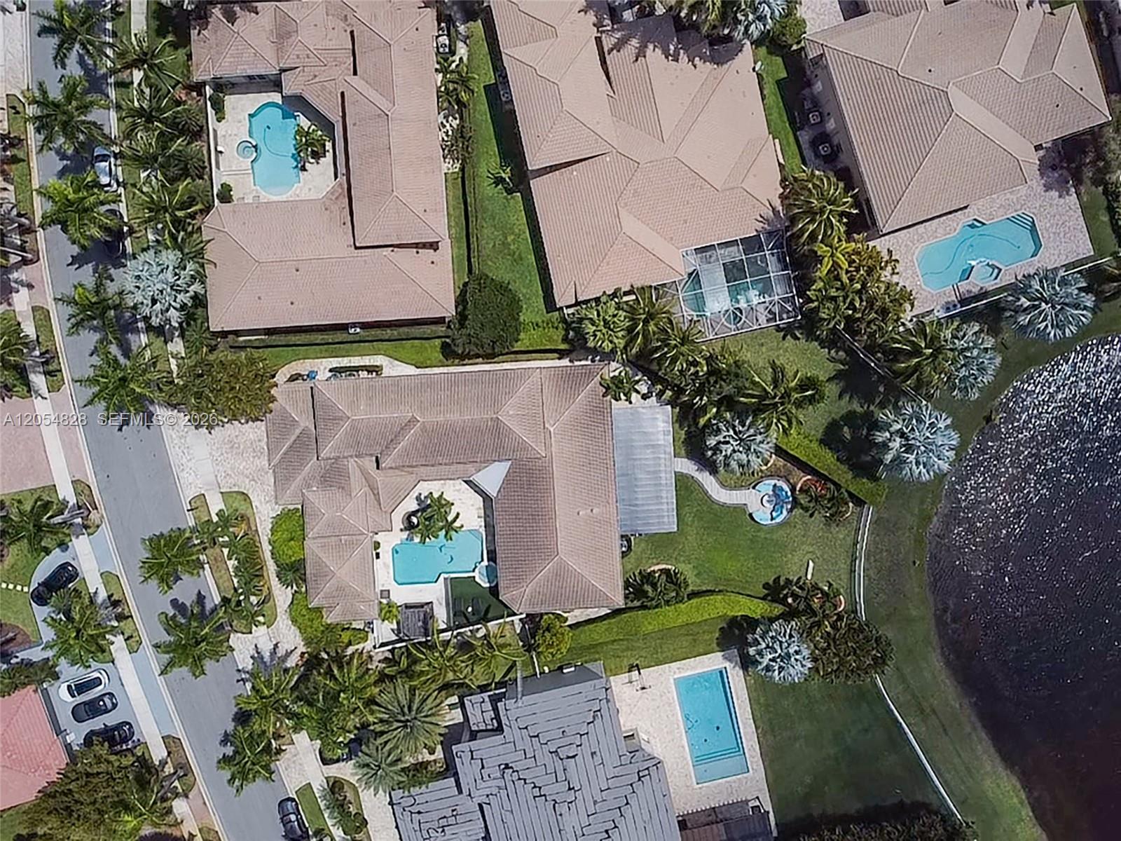 1371 Victoria Isle Dr, Weston FL 33327 photo 4