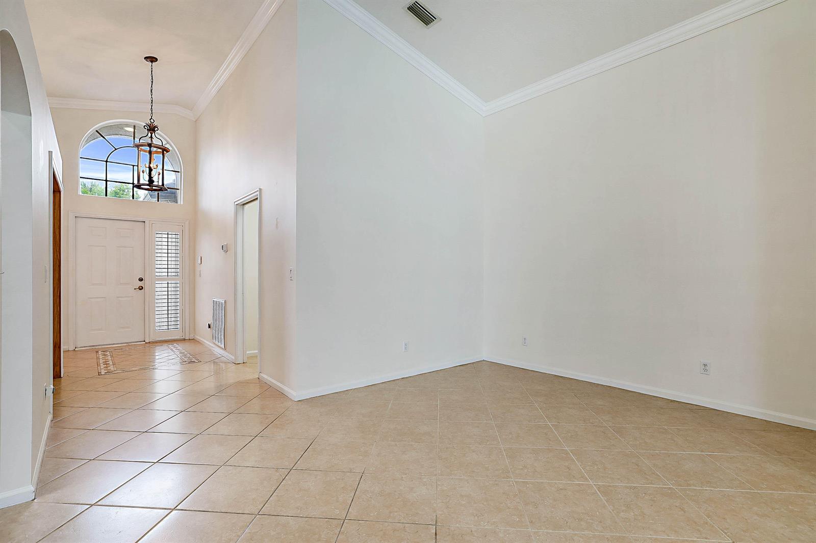 992 SE Westminster Place, Stuart FL 34997 photo 4