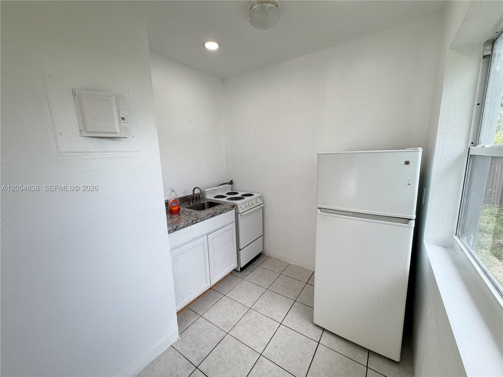 2041 S jackson st # 4, Hollywood FL 33020 photo 4