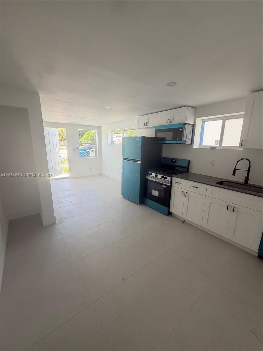 43 Williams Rd # 3, West Park FL 33023 photo 2