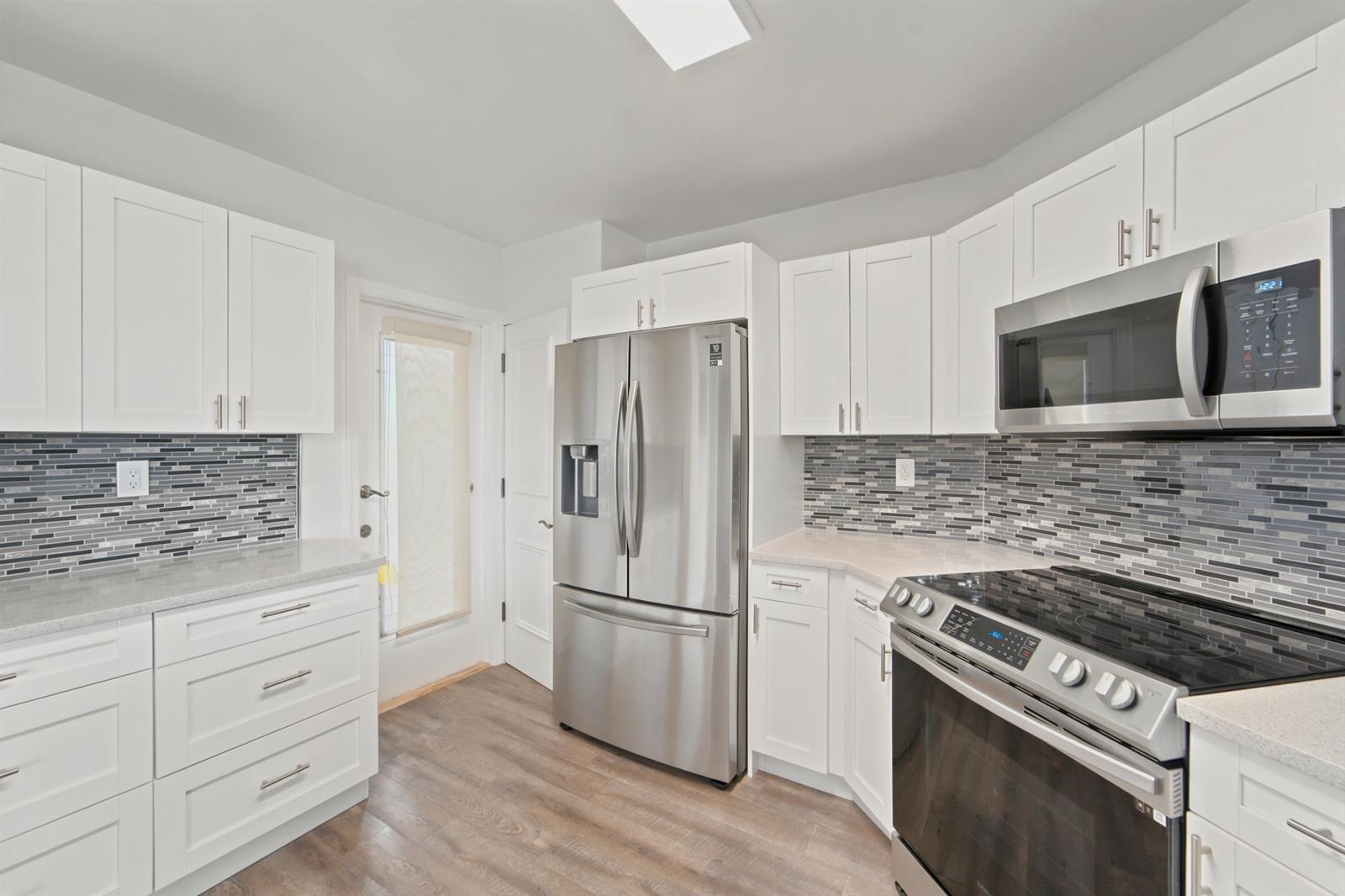 4 GREENWAY Village N # 203, Royal Palm Beach FL 33411 photo 2