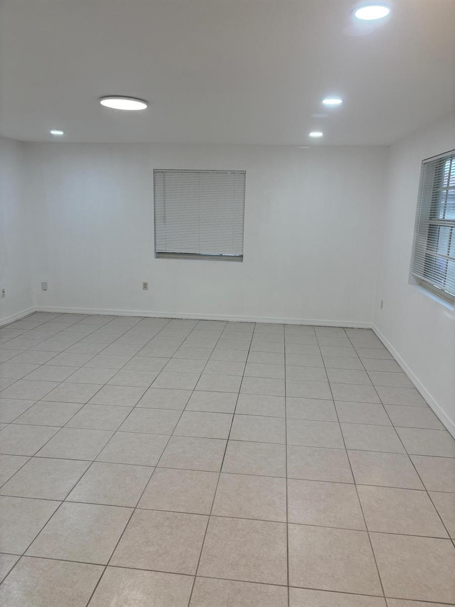 1208 N 57TH Avenue # B, Hollywood FL 33021 photo 2