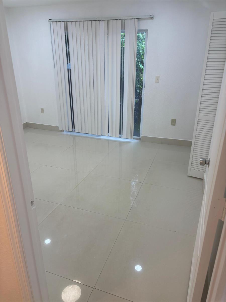 1208 N 57TH Avenue # B, Hollywood FL 33021 photo 4
