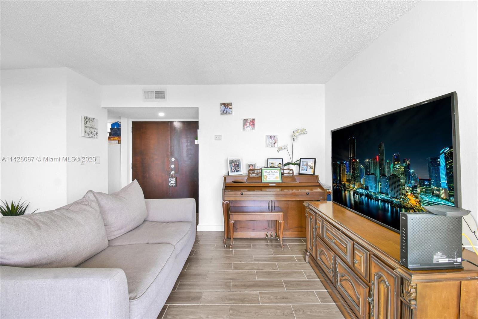 11800 SW 18TH Street # 4, Miami FL 33175 photo 3