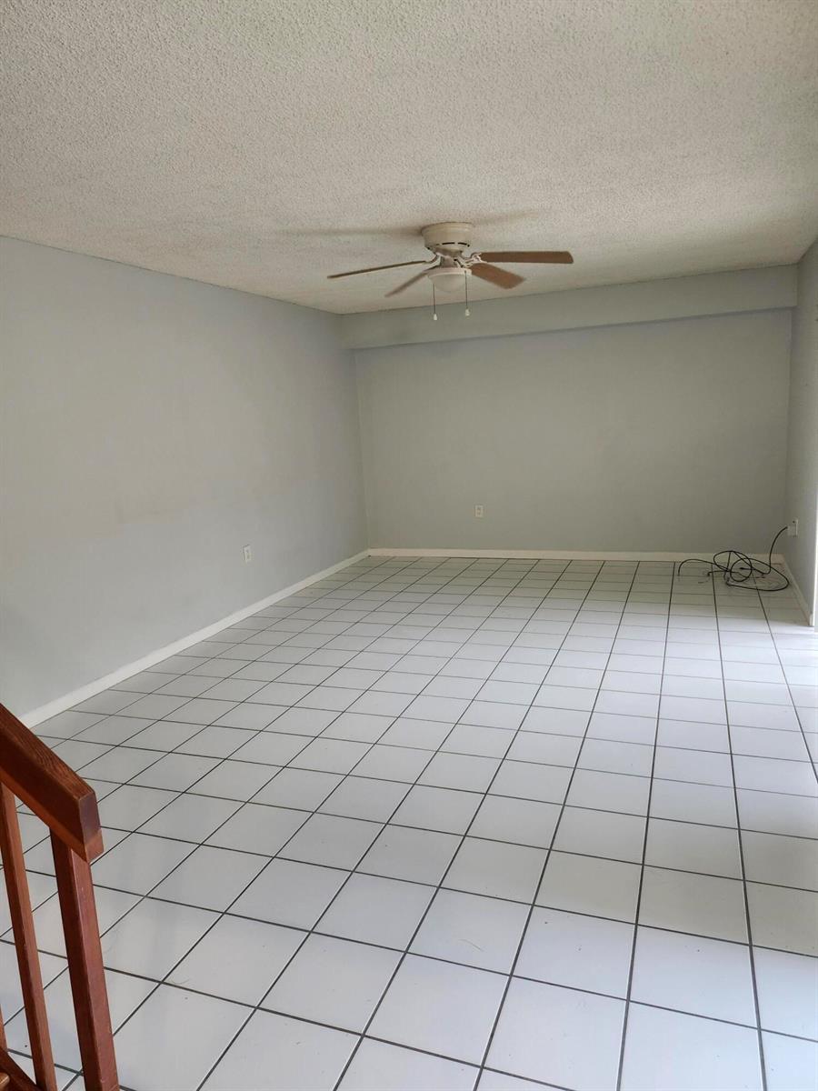 3209 32nd Way, West Palm Beach FL 33407 photo 4