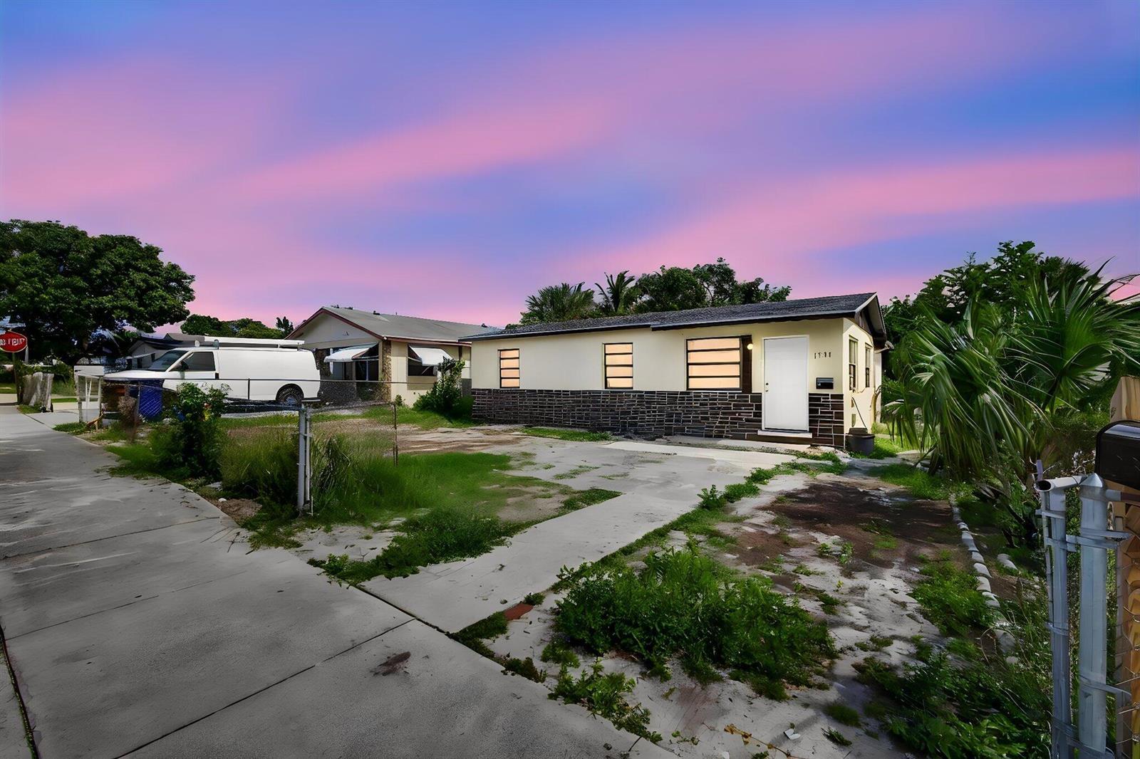 1511 W 32nd Street, West Palm Beach FL 33404 photo 2
