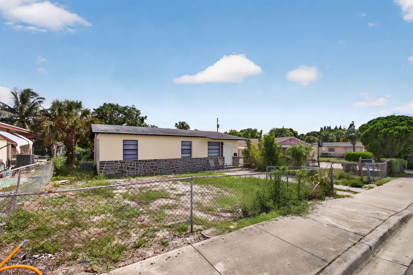 1511 W 32nd Street, West Palm Beach FL 33404 photo 3