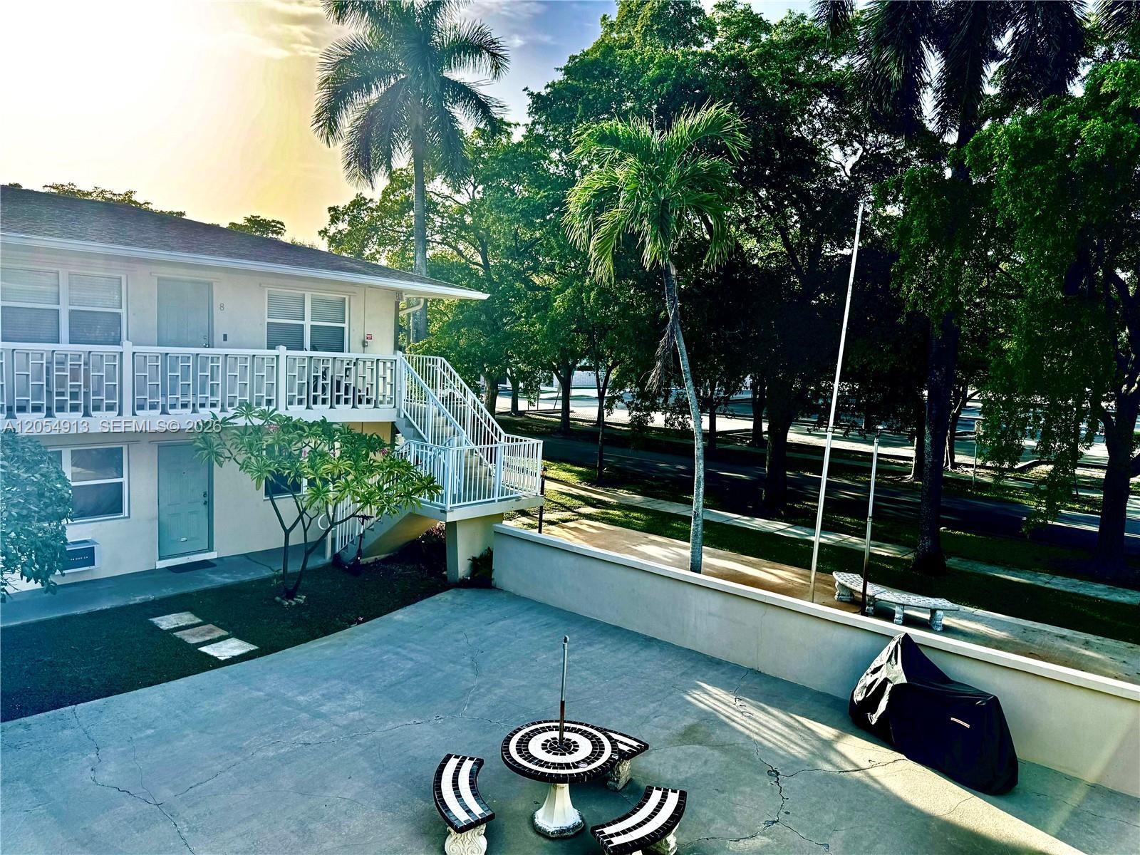 3500 Harrison St # 12, Hollywood FL 33021 photo 2