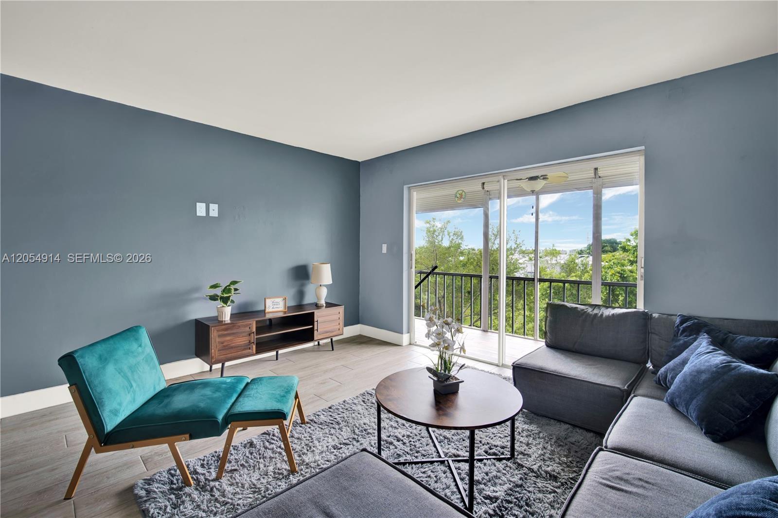 950 Hillcrest Dr # 414, Hollywood FL 33021 photo 3