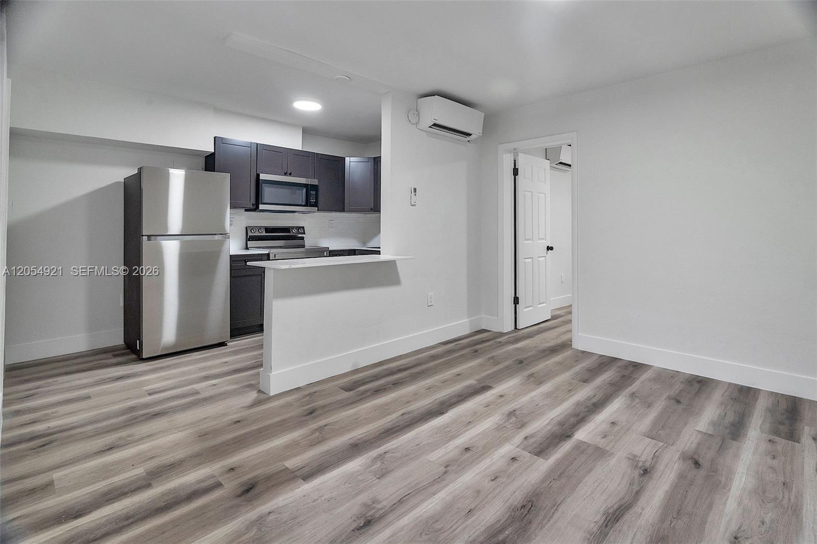 4037 SW 65th Ave # 2, South Miami FL 33155 photo 2