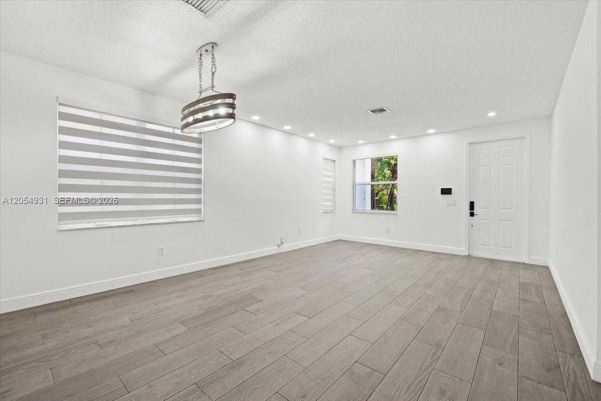 5014 SW 155th Ter, Miramar FL 33027 photo 5