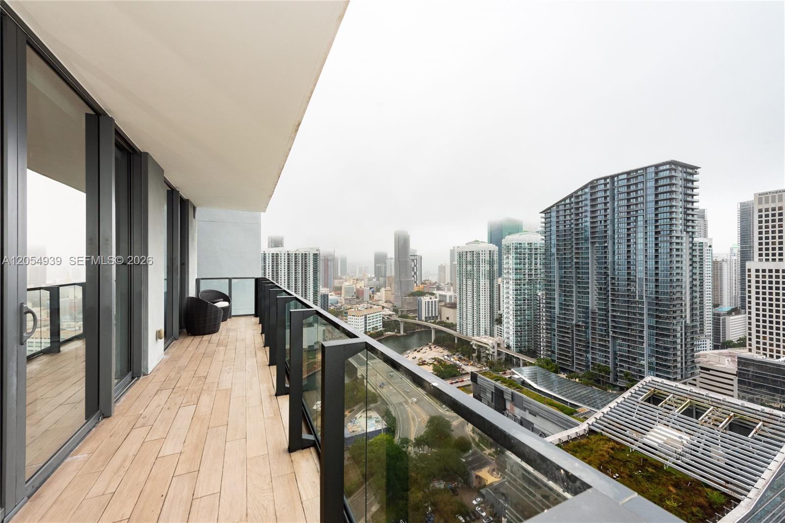 88 SW 7th St # 3005, Miami FL 33130 photo 3
