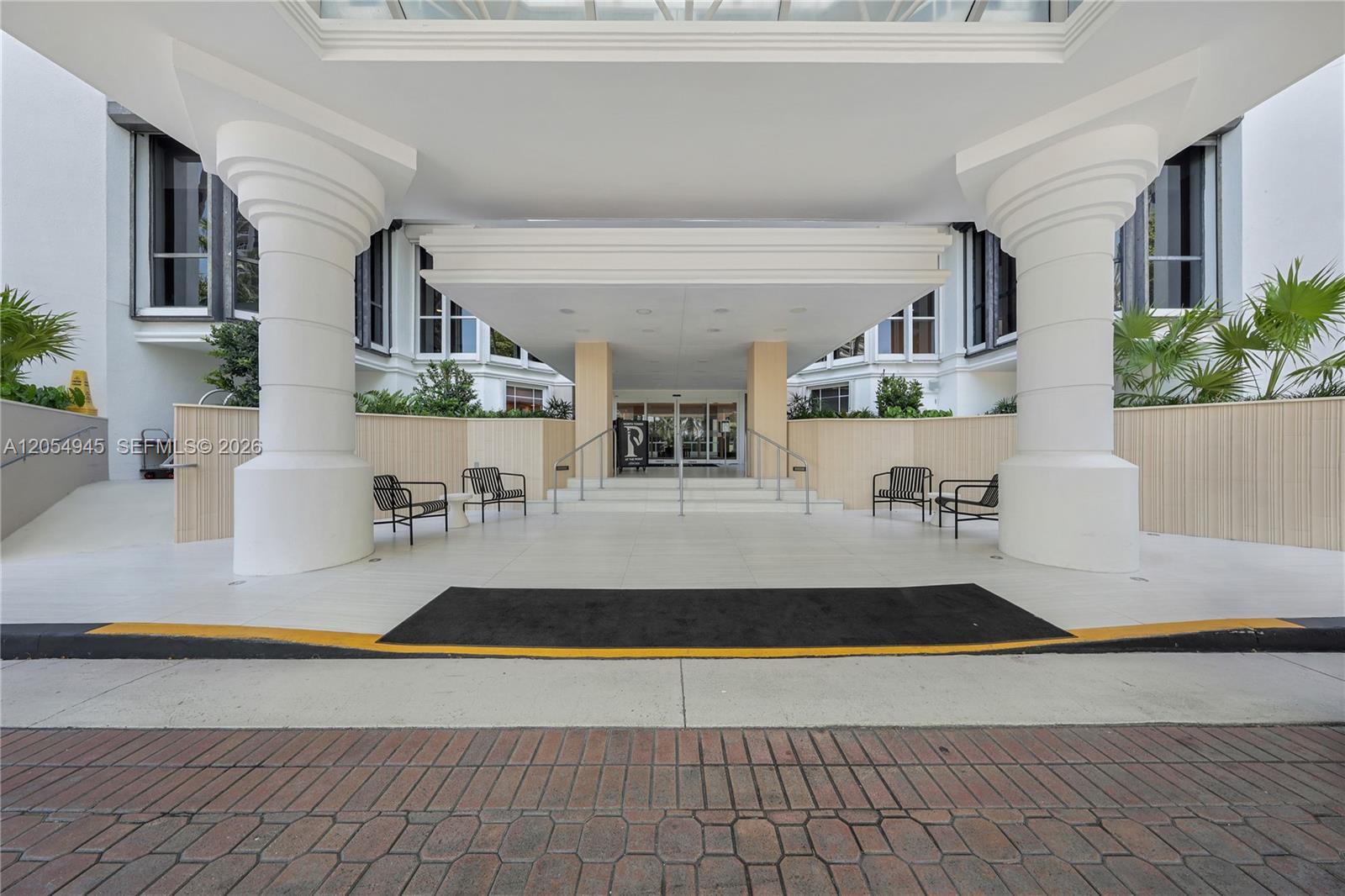 21205 Yacht Club Dr # 701, Aventura FL 33180 photo 2