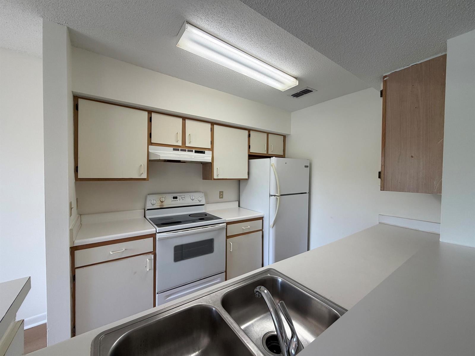 815 W Boynton Beach Boulevard # 203, Boynton Beach FL 33426 photo 5