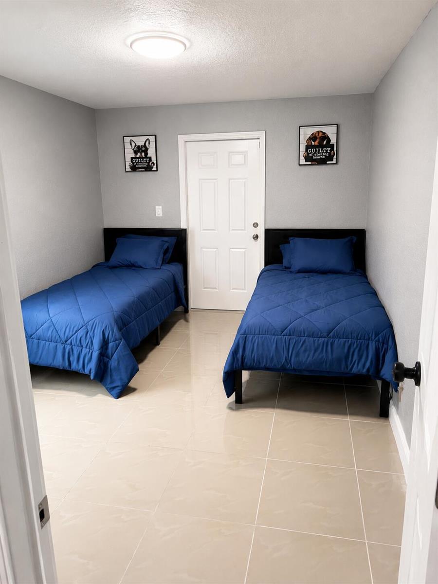 1558 NW 5TH Avenue, Pompano Beach FL 33060 photo 4
