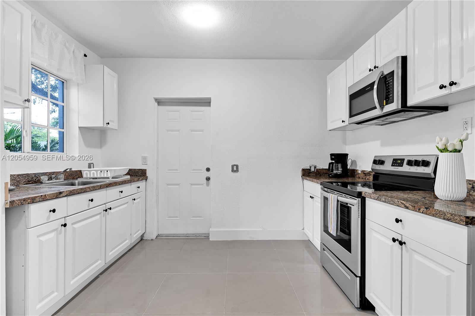 6344 NW Miami Pl, Miami FL 33150 photo 4