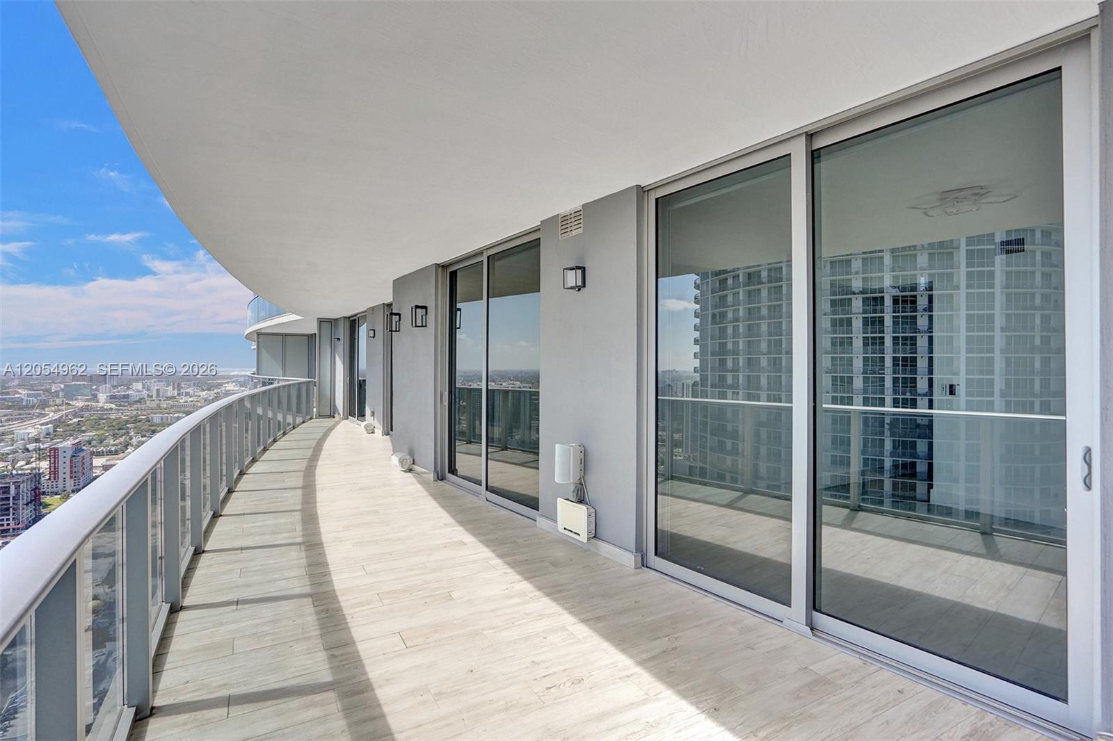 488 NE 18th St # 4510, Miami FL 33132 photo 3