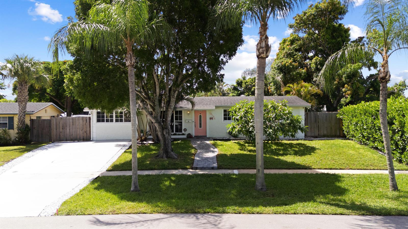 12104 Hillman Drive, Palm Beach Gardens FL 33410 photo 2