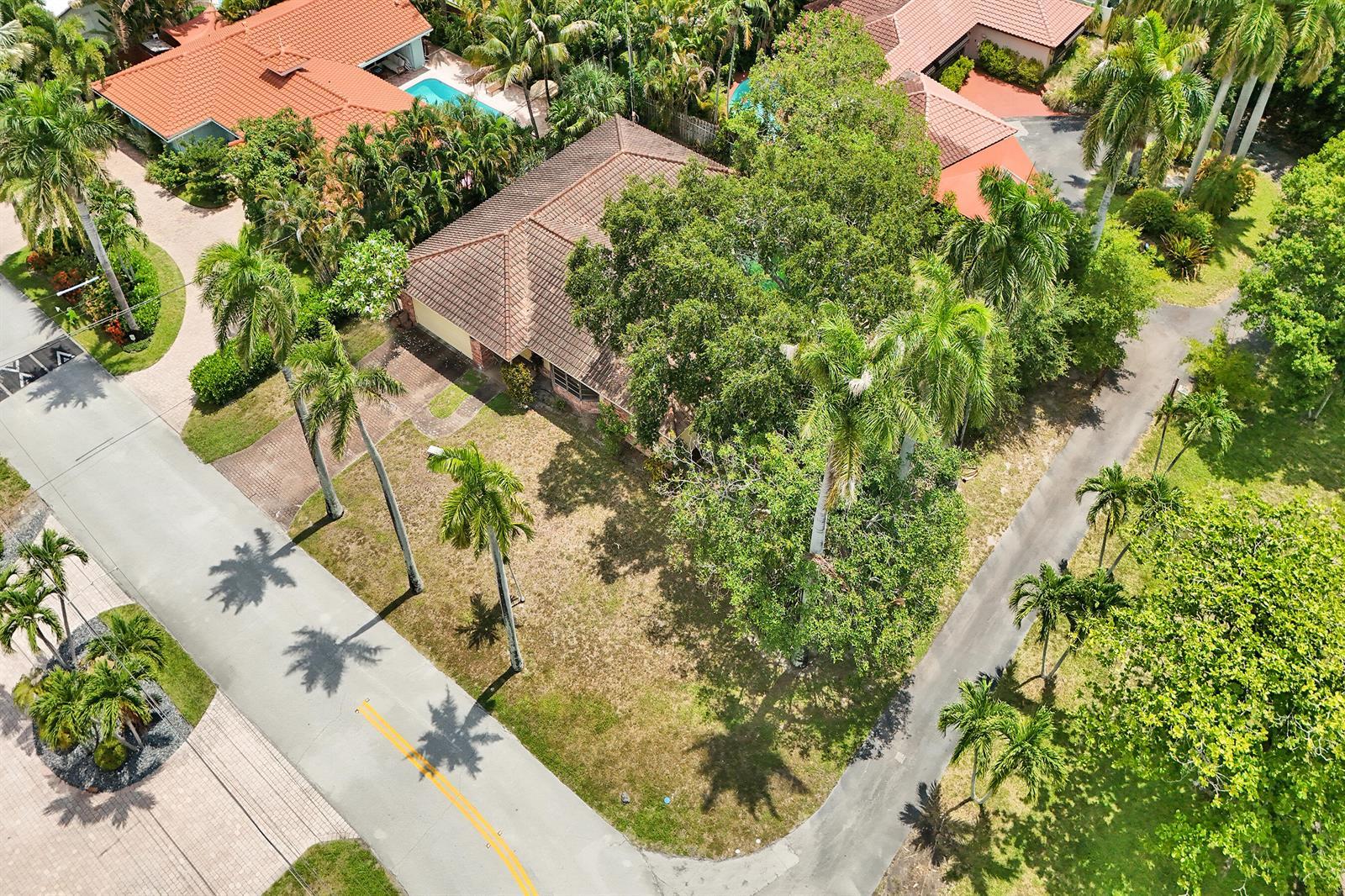 3530 NE 25th Terrace, Fort Lauderdale FL 33308 photo 2