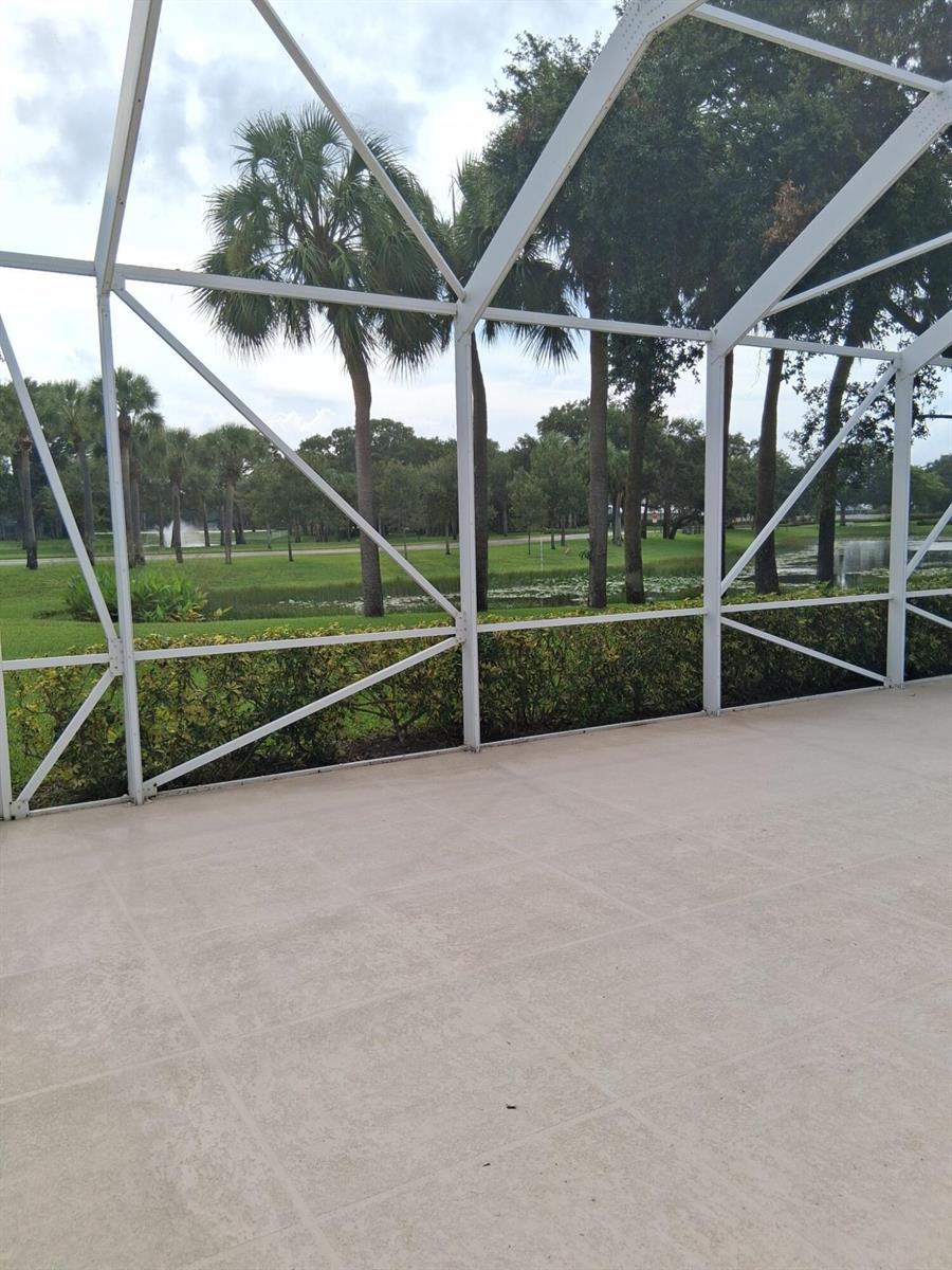 8465 BEACONHILL Road, Palm Beach Gardens FL 33410 photo 3