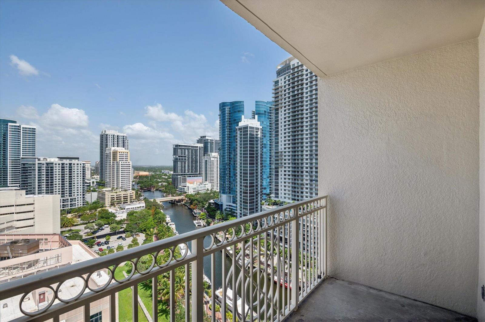 511 SE 5TH Avenue # 2115, Fort Lauderdale FL 33301 photo 2