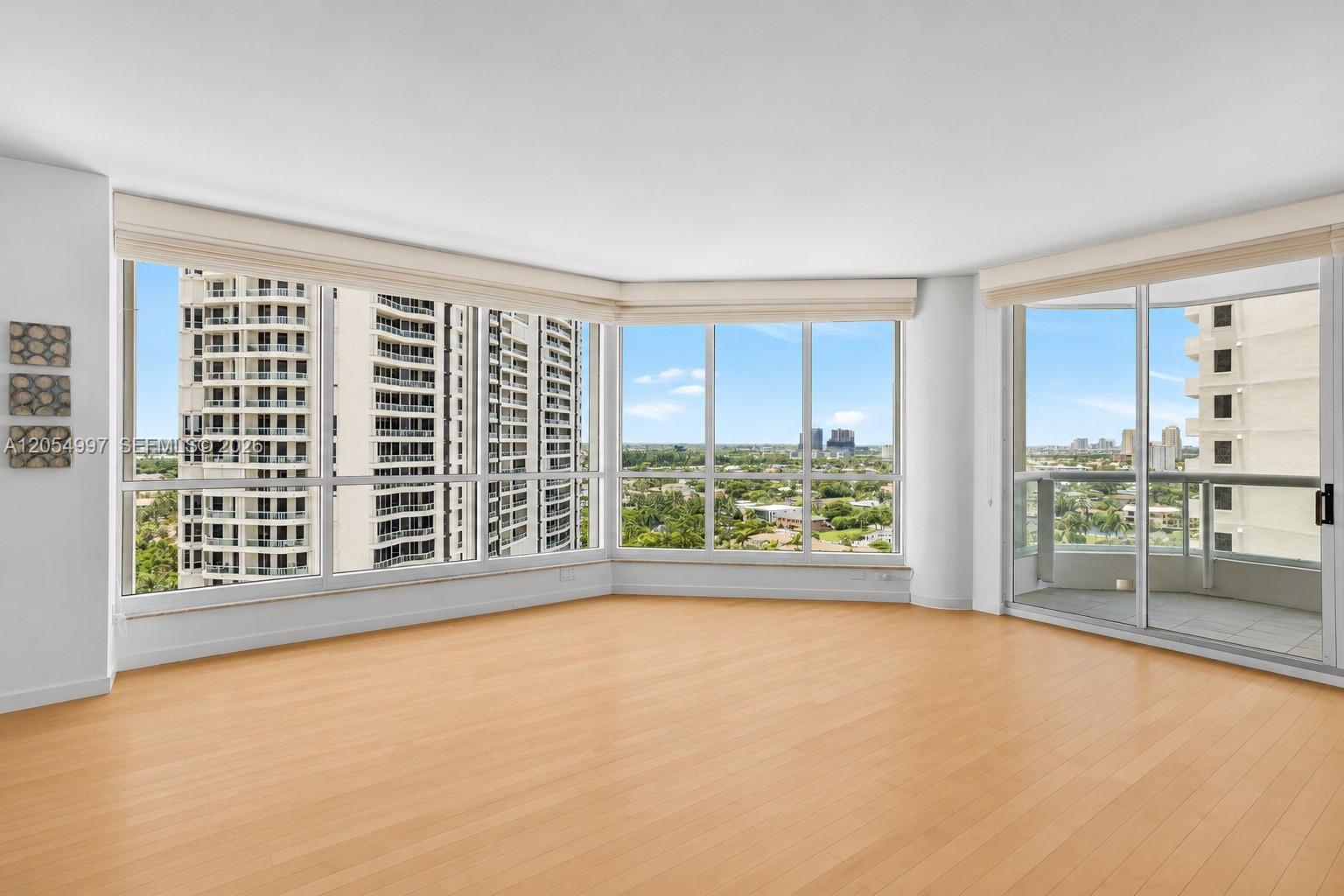 21150 Point Pl # 1605, Aventura FL 33180 photo 2