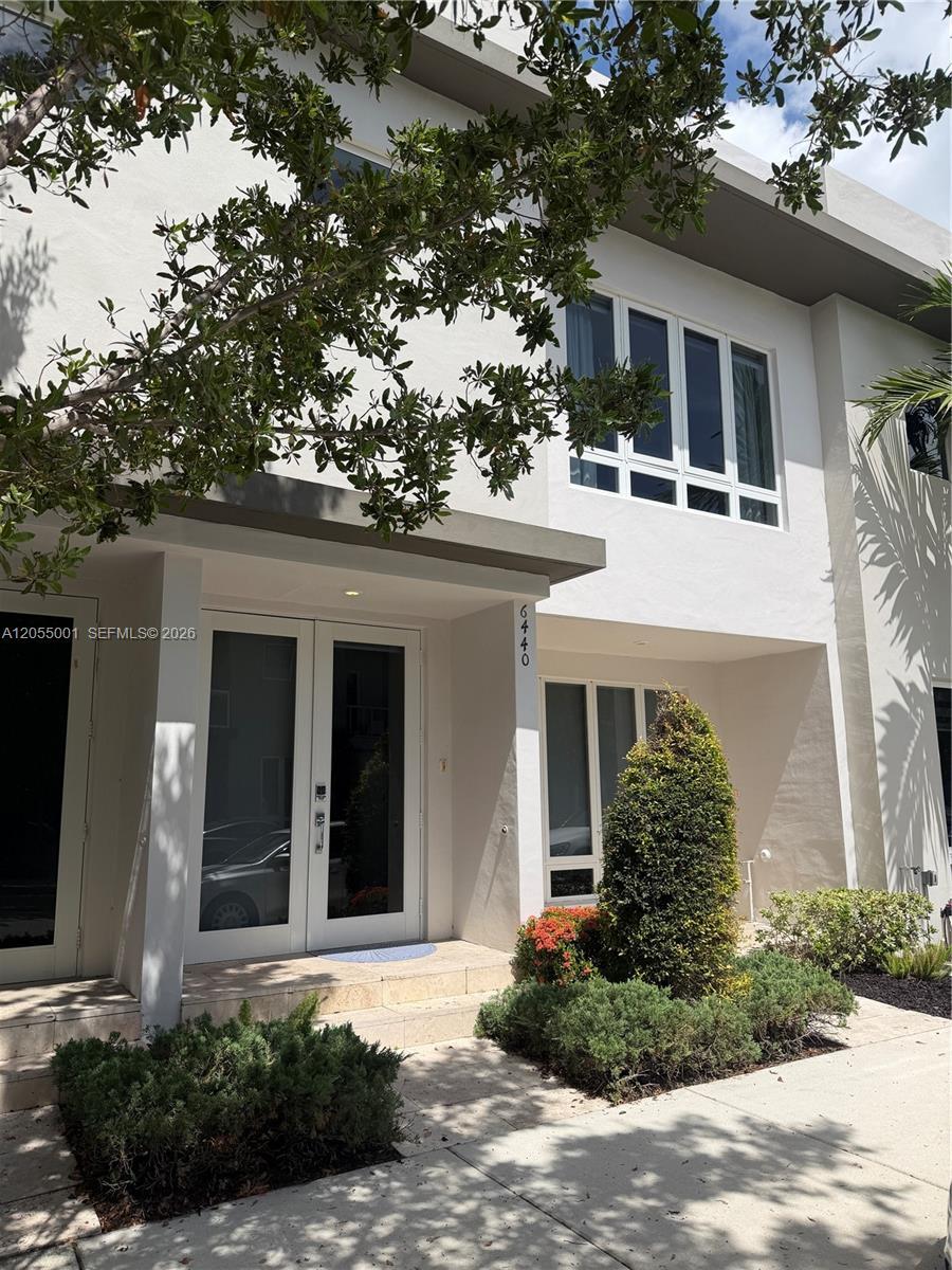 6440 NW 103rd Psge # 6440, Doral FL 33178 photo 3