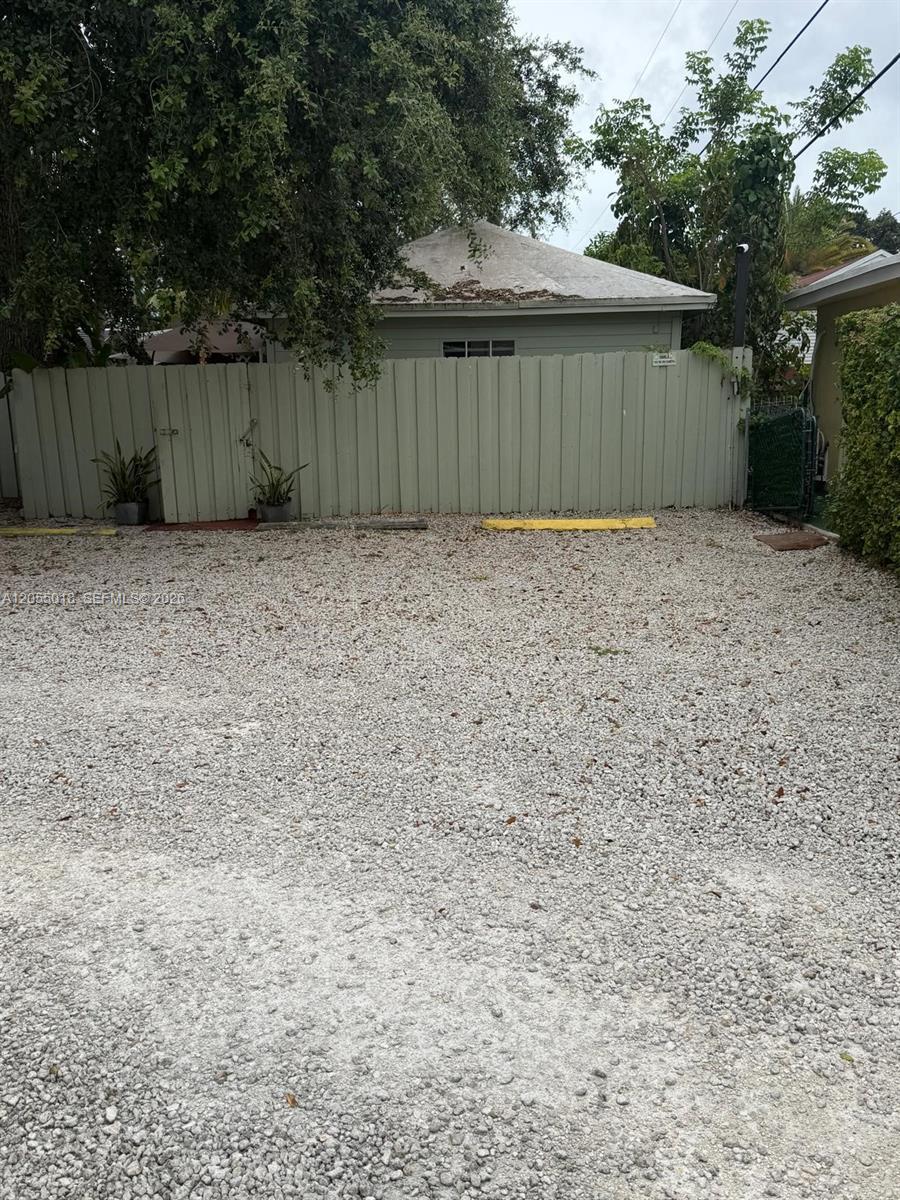 4152 SW 13th St # 7, Miami FL 33134 photo 2