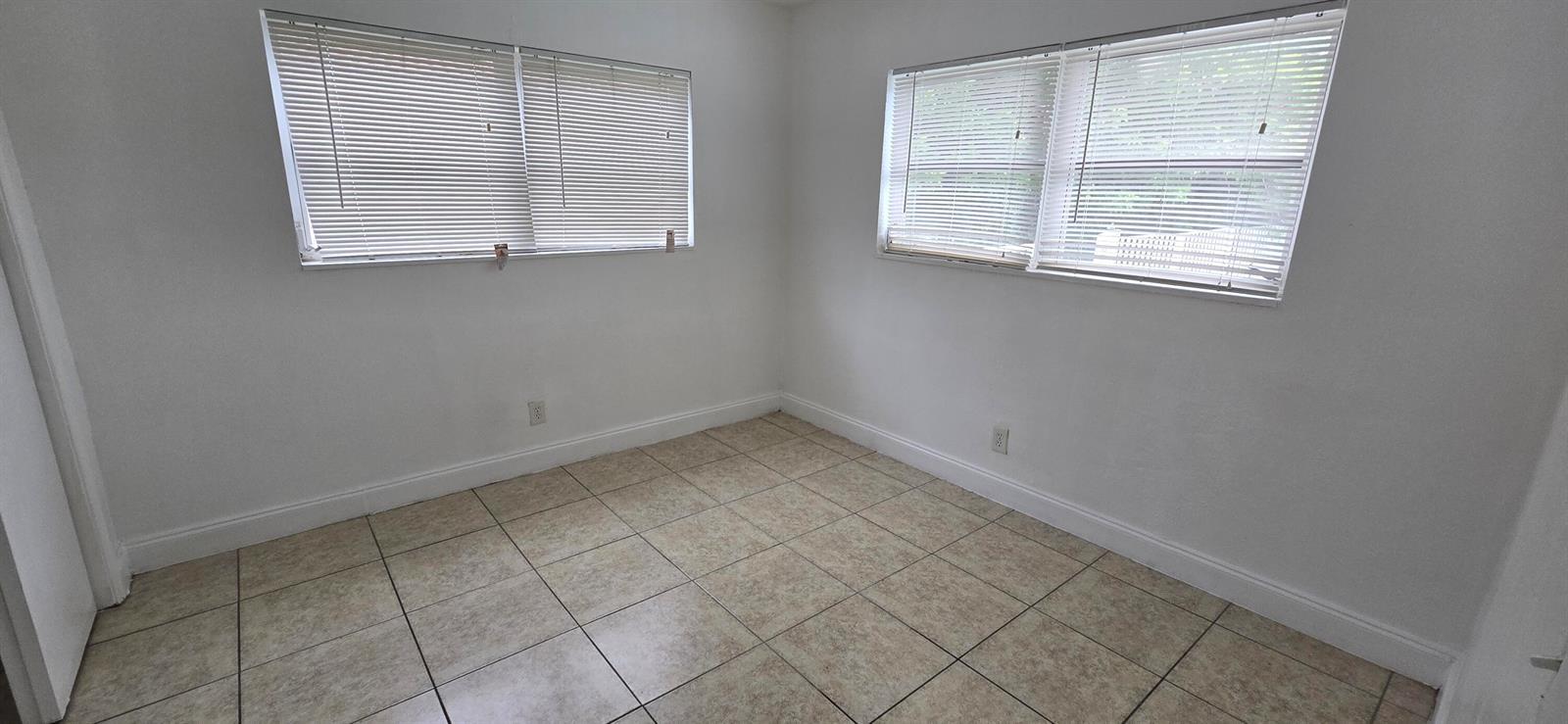 4011 WOODSIDE Drive, Coral Springs FL 33065 photo 5