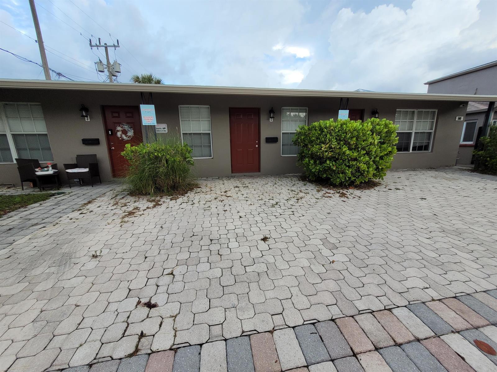 505 N J Street # 2, FL 33460 photo 2