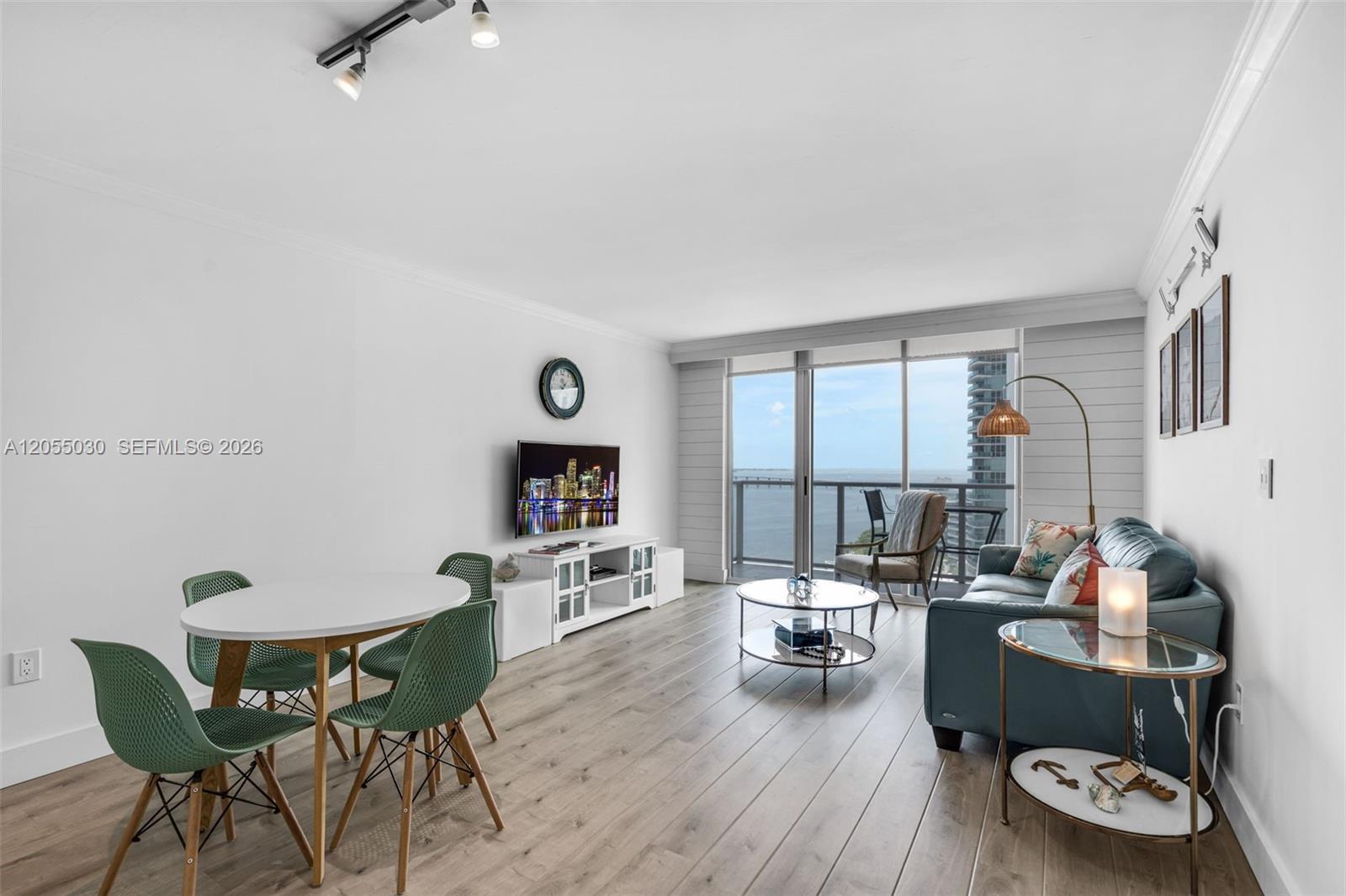 1155 Brickell Bay Dr # 2007, Miami FL 33131 photo 3