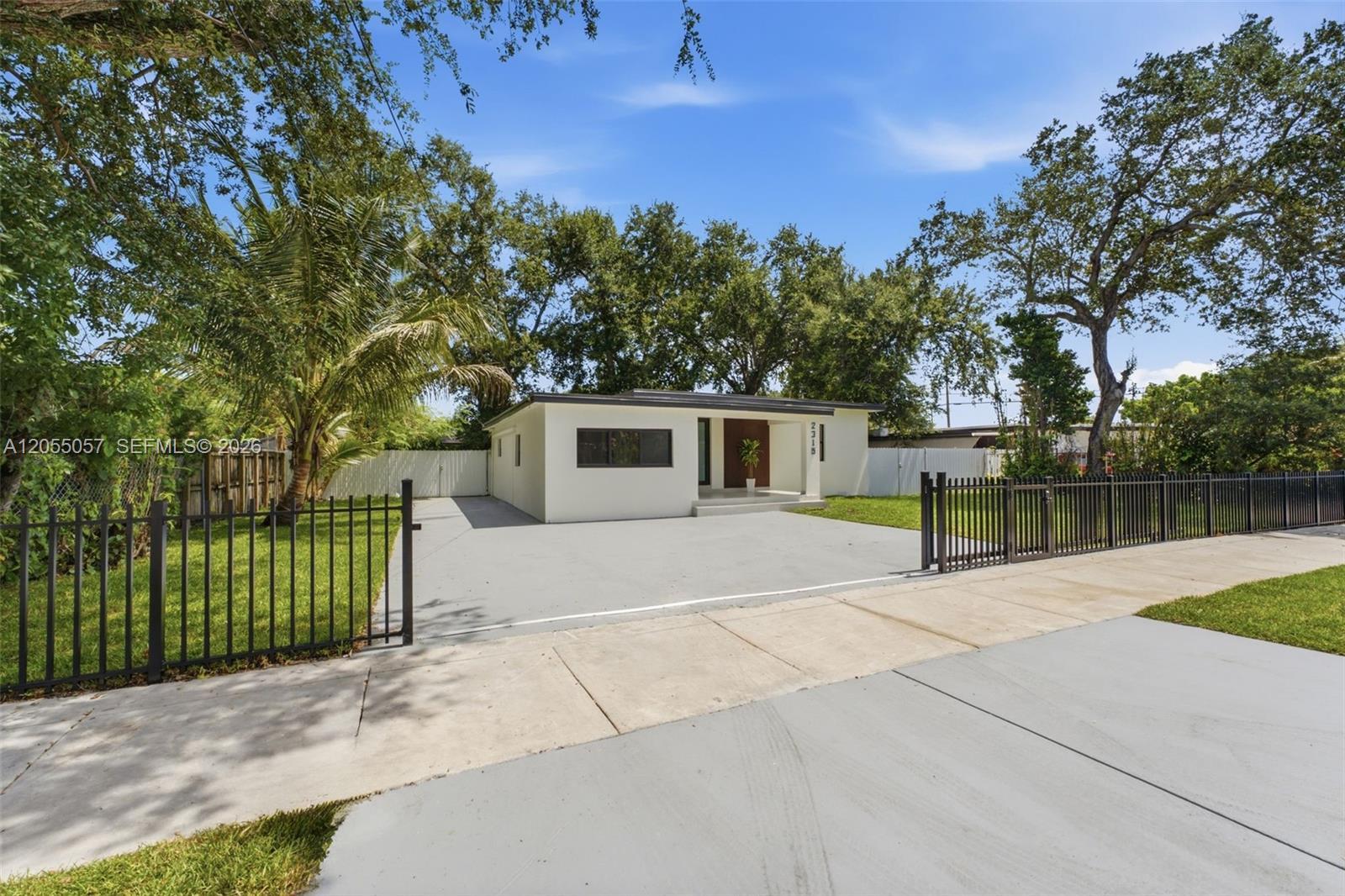 2315 NW 97th St, Miami FL 33147 photo 4