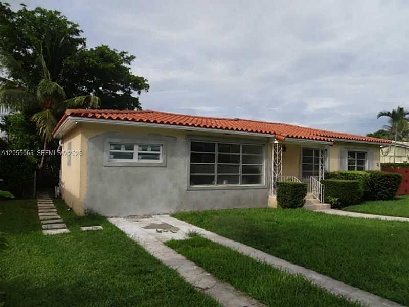 5851 SW 28 ST, Miami FL 33155
